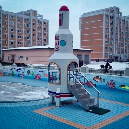 美聯(lián)社攝影師手機拍朝鮮民生百態(tài)11