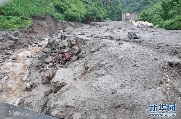圖為泥石流發生現場（7月9日攝）。新華社發（李武健 攝）