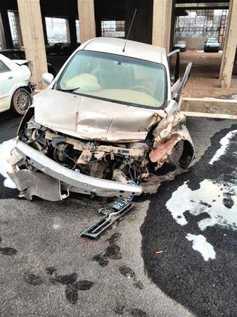 事發轎車。吳英供圖
