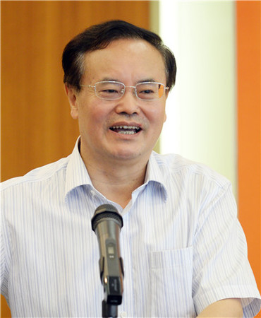 04全國政協委員、全國工商聯副主席、中國民（私）營經濟研究會會長莊聰生_副本