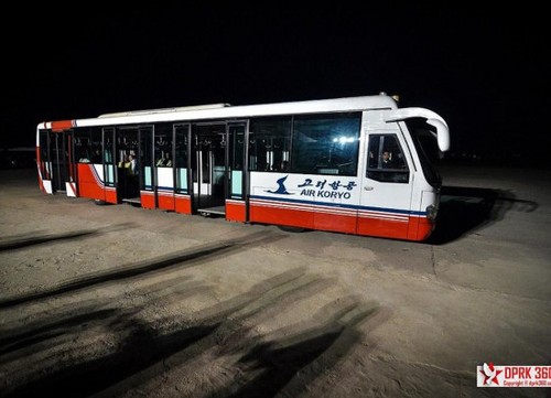 機場的擺渡車。