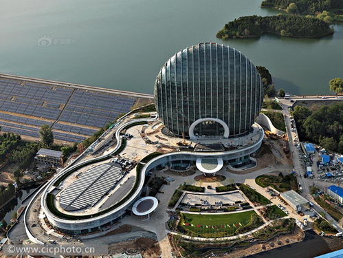 北京懷柔雁棲湖湖心島APEC峰會日出東方大酒店。攝影：馬文曉