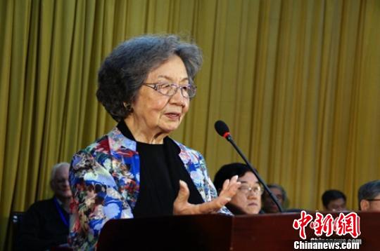 九十高齡漢學家葉嘉瑩:我的一生“根”在中國