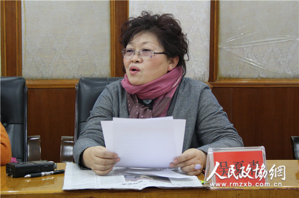 新鄉(xiāng)市政協(xié)委員、河南省老區(qū)建設(shè)促進會婦女工作委員會副主任吳夏青_副本