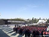 上午10時(shí)，南京舉行國家公祭儀式，全城鳴笛向死難者致哀。