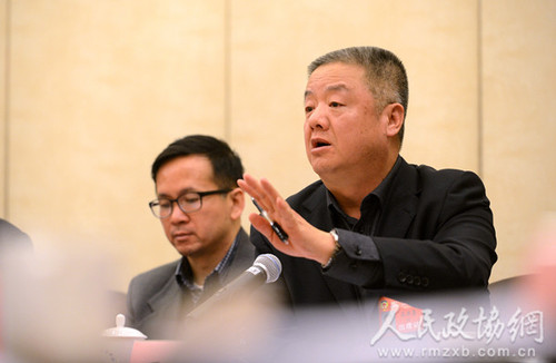 石洪喜委員在小組會上發(fā)言_副本 石洪喜委員在小組會上發(fā)言_副本