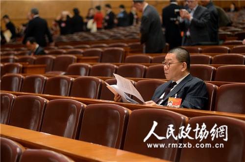 韓方明