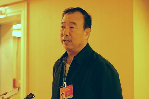 全國人大代表，河北農(nóng)業(yè)大學(xué)黨委副書記、校長王志剛接受中國青年網(wǎng)記者采訪。 (2)
