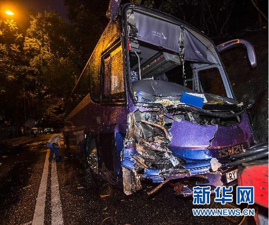內(nèi)地、韓國旅游團在港遇交通意外-53人受傷3