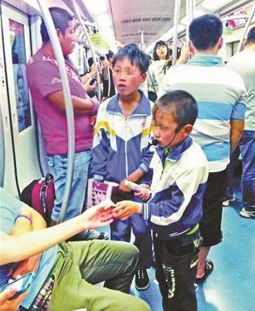 大理召開丐幫大會(huì)乞丐齊聚 揭秘乞丐在京買2套房假扮殘疾