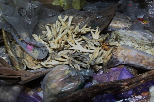 70后豬蹄等“僵尸肉”走私入境-泡椒鳳爪成重災區5