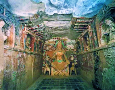 建于五胡十六國晚期北涼時期的第275號窟,是莫高窟現存時代最早的洞窟之一。