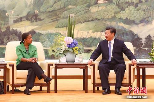 8月28日，中國國家主席習(xí)近平在人民大會堂會見美國總統(tǒng)國家安全事務(wù)助理賴斯。 中新社發(fā) 盛佳鵬 攝