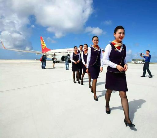 空乘人員。 新華社記者 查春明 攝 圖片來(lái)源：中國(guó)軍網(wǎng)