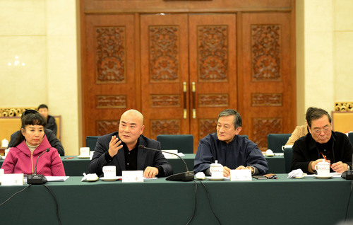 全國政協(xié)京昆室成立30年座談會現(xiàn)場全國政協(xié)委員、京昆室委員楊赤委員發(fā)言