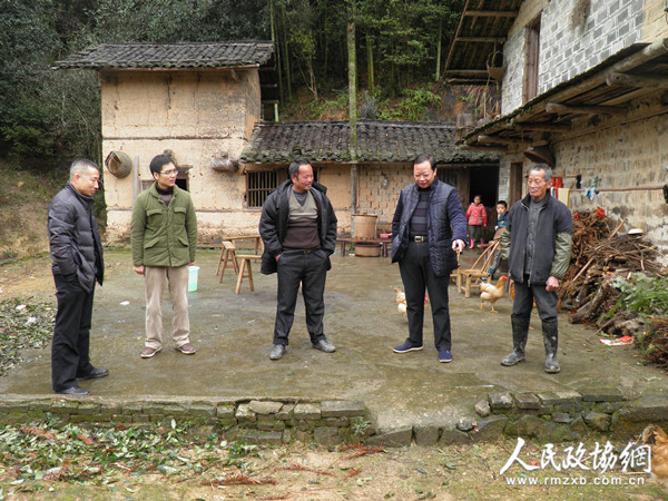 瑞金市政協全會前開展“大走訪、大聯系、大調研”活動