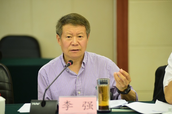 李強