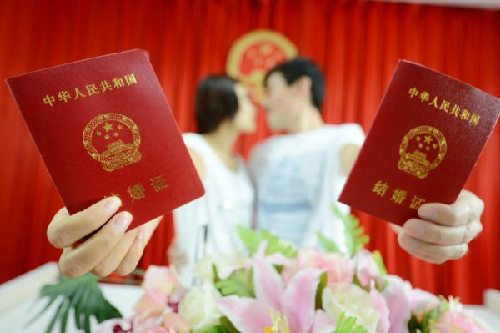 臺媒稱大陸結婚難：深圳存“老婆本”得不吃不喝30年