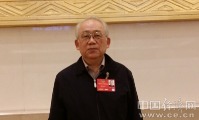 全國(guó)政協(xié)委員、中國(guó)國(guó)家畫院藝委會(huì)副主任李延聲。