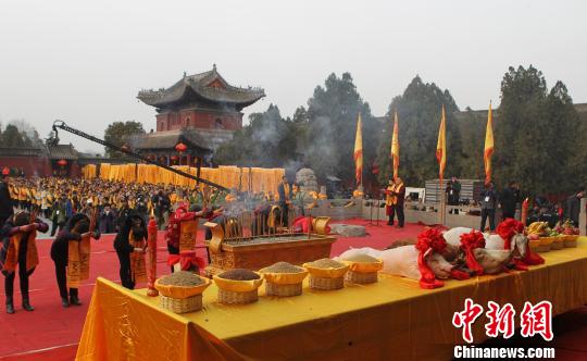 河南太昊伏羲氏大典開幕數千海內外華人參祭（圖）