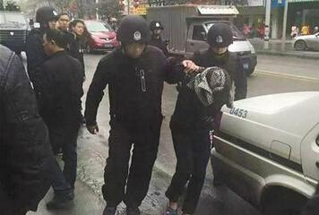 四川暴力拒捕搶槍案最新進展 被搶槍彈已追回案犯仍在逃