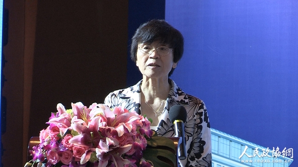 世界中聯主席、國家中醫藥管理局原局長佘靖