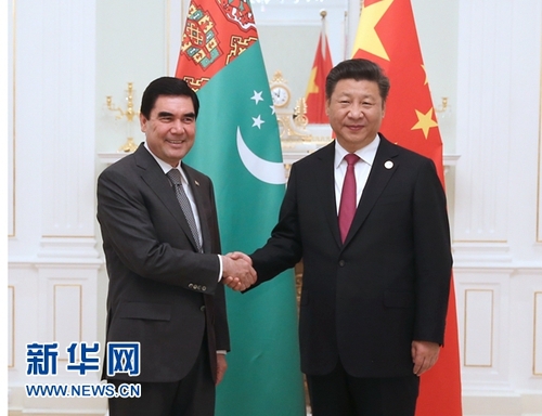 6月23日，國家主席習(xí)近平在塔什干會(huì)見土庫曼斯坦總統(tǒng)別爾德穆哈梅多夫。 新華社記者馬占成攝