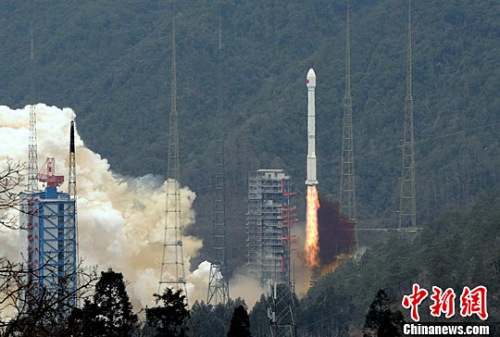 2月1日15時29分，中國在西昌衛星發射中心用長征三號丙運載火箭(及遠征一號上面級)成功發射第21顆北斗導航衛星。<a target='_blank' href='http://www.chinanews.com/'>中新社</a>發 宿東 攝