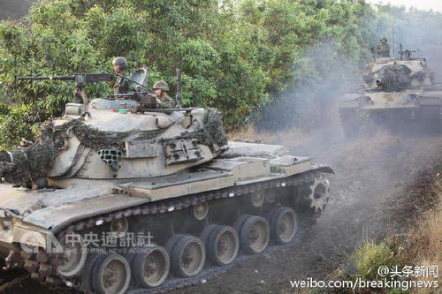 據此前報道，臺“陸軍”八軍團“政戰主任”楊威武表示，564旅一輛CM11坦克上午10時30分左右，操演完成返回部隊途中，因戰車左邊履帶卡住，從網紗溪橋上翻覆落水，橋高約3米，車上共5人，司機逃出，其余4人送醫急救，情況危急，但均已沒有生命跡象。