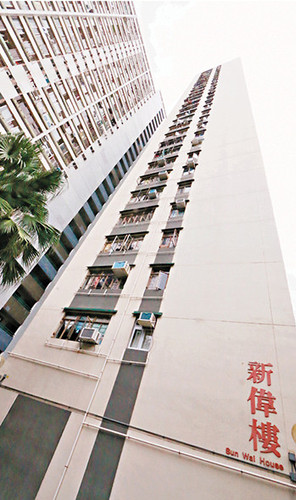 香港一老婦猝死智障兒伴尸7天以為“媽媽不要我”