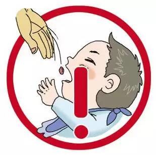 父親一屁股“坐死”了親生幼子！只因一個逗孩子玩的動作！