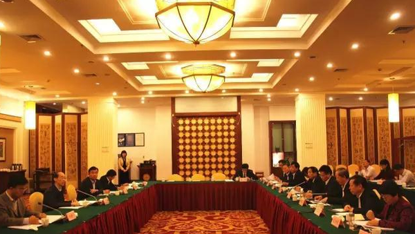 10月15日，“精準(zhǔn)立法促進(jìn)社會文明”座談會在河南鄭州舉行