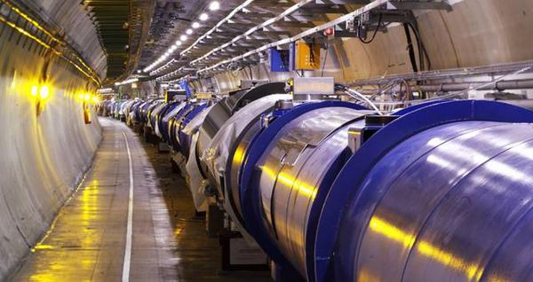 中國大型超導高場磁體裝置研制成功，為國際超導發展新里程碑