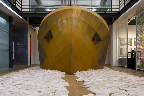 邱志杰，破冰：沉沒的巨人，裝置，2009