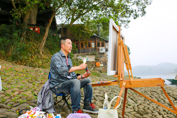 中國(guó)寫(xiě)生大會(huì)進(jìn)行時(shí)之上海大學(xué)美術(shù)學(xué)院教授曹躍