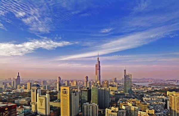 姚余棟：中國現在有北京、上海、廣州、深圳四個一線城市還太少，至少要有八個一線城市。
