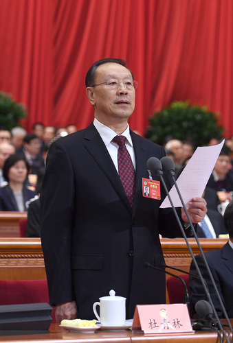 3月3日，中國(guó)人民政治協(xié)商會(huì)議第十二屆全國(guó)委京員會(huì)第五次會(huì)議在北人民大會(huì)堂開幕。全國(guó)政協(xié)副主席杜青林主持開幕會(huì)。