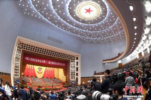 3月3日，全國政協十二屆五次會議在北京人民大會堂開幕。<a target='_blank' href='http://www.chinanews.com/'>中新社</a>記者 侯宇 攝
