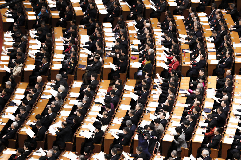 俞正聲：支持特別行政區(qū)行政長官和政府依法施政