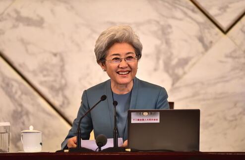 全國人大新聞發言人傅瑩妙答記者