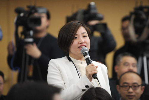 河南報業大河報客戶端記者提問_副本