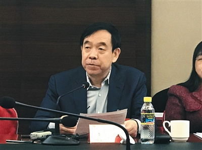3月6日，河北代表團分組審議政府工作報告，陳國鷹在發言。新京報記者 黃穎 攝