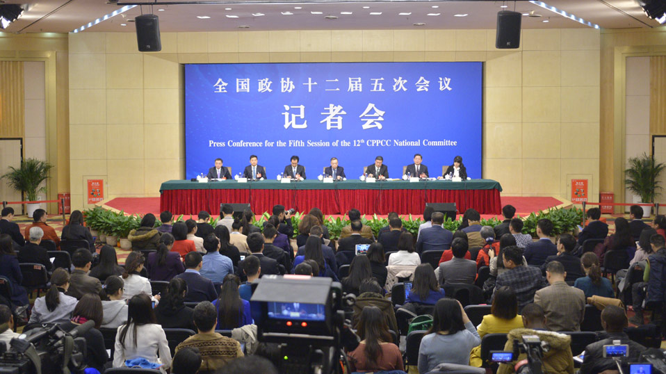 政協(xié)委員談惠民生