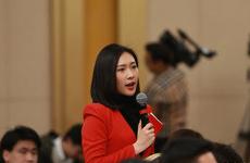 深圳衛(wèi)視記者就提問“紅頂中介問題”