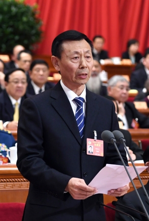 3月10日，全國(guó)政協(xié)十二屆五次會(huì)議在北京人民大會(huì)堂舉行第三次全體會(huì)議。陳曉光主持會(huì)議。新華社記者李學(xué)仁攝