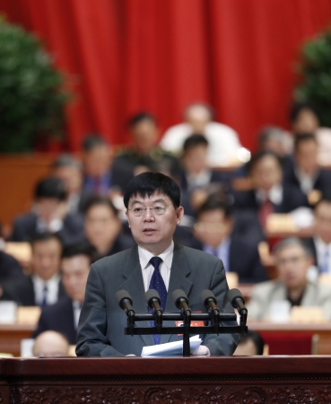 3月10日，全國(guó)政協(xié)十二屆五次會(huì)議在北京人民大會(huì)堂舉行第三次全體會(huì)議。這是李衛(wèi)委員代表無黨派人士界作《改革科技評(píng)估體系 提升自主創(chuàng)新成效》的發(fā)言。