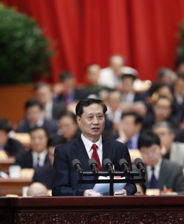 3月10日，全國(guó)政協(xié)十二屆五次會(huì)議在北京人民大會(huì)堂舉行第三次全體會(huì)議。這是趙曉勇委員作《以安居就業(yè)導(dǎo)向人口城鎮(zhèn)化》的發(fā)言。
