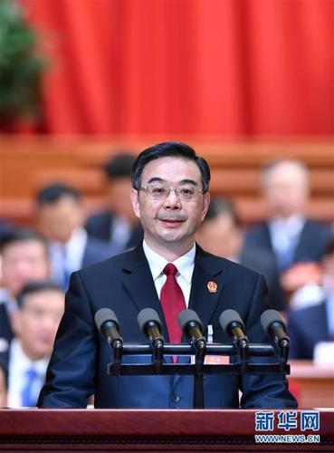 最高人民法院院長周強作最高人民法院工作報告。