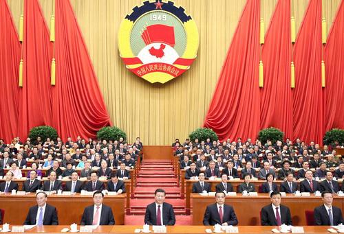 3月3日，中國人民政治協商會議第十二屆全國委員會第五次會議在北京人民大會堂開幕。這是習近平、李克強、張德江、劉云山、王岐山、張高麗在主席臺就座。新華社記者 鞠鵬 攝