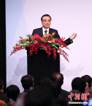當(dāng)?shù)貢r(shí)間3月24日下午，中國(guó)國(guó)務(wù)院總理李克強(qiáng)在悉尼與澳大利亞總理特恩布爾共同出席中澳經(jīng)貿(mào)合作論壇并發(fā)表演講。 <a target='_blank' href='http://www.chinanews.com/'>中新社</a>記者 劉震 攝